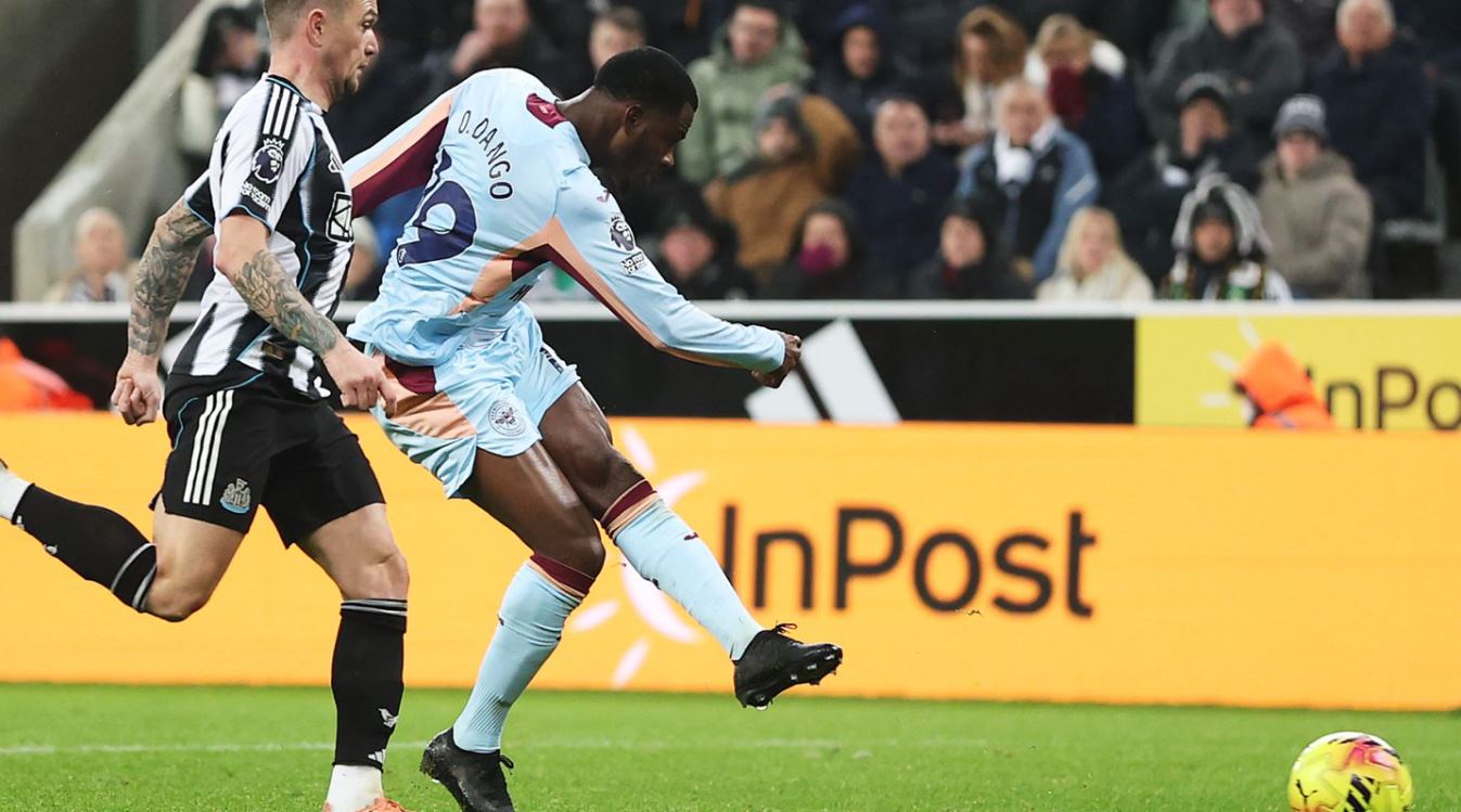 Newcastle United Kalah Dramatis 2-3 dari The Bees di St James’ Park