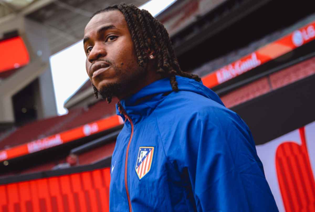 Borussia Dortmund Bakal Diuntungkan Transfer Ademola Lookman ke Los Rojiblancos