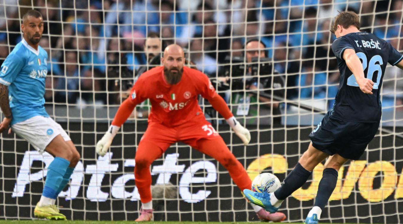 Napoli Dipermalukan Biancocelesti, Peluang Nerazzurri Kunci Scudetto Makin Besar