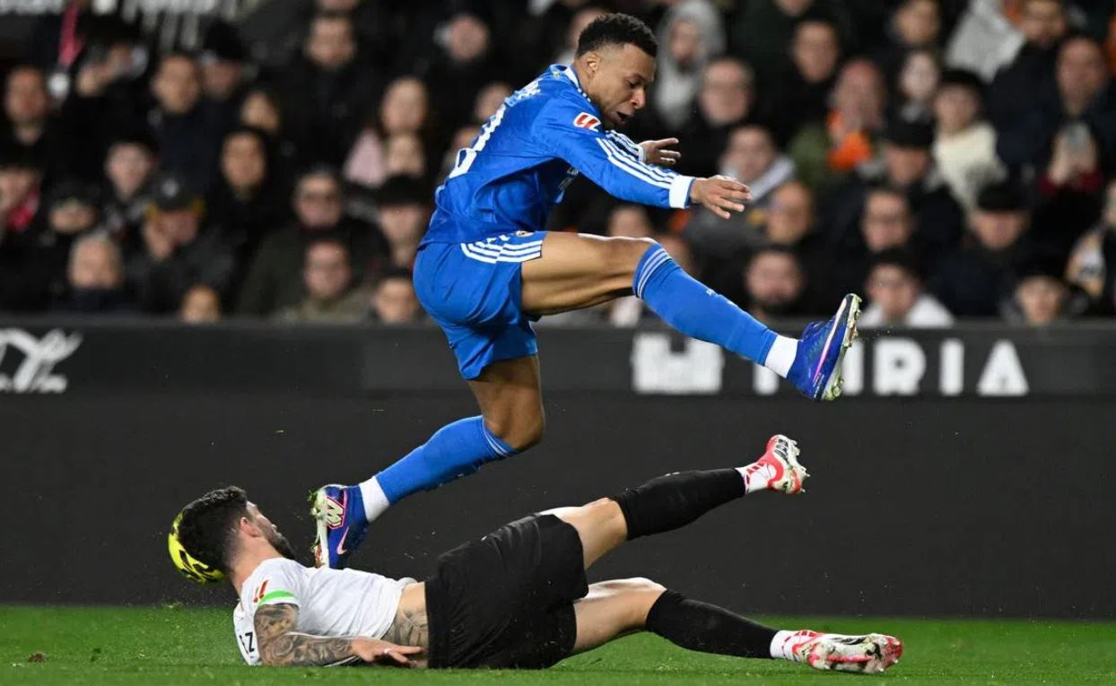 Real Madrid Pepet Blaugrana Gelar Berkat Gol Mbappe, Los Rojiblancos Tersandung