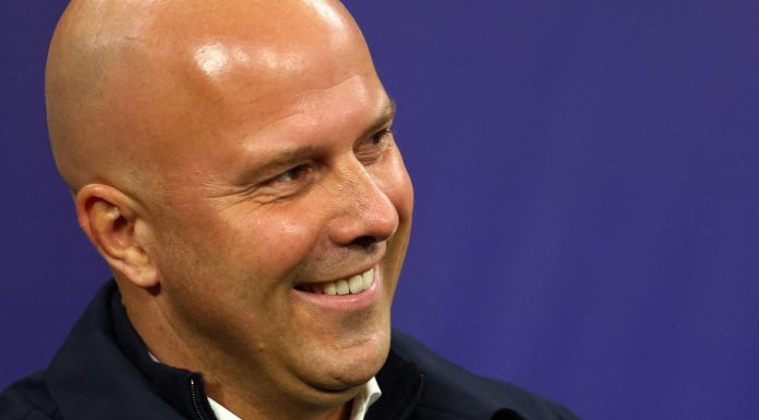 Arne Slot Yakin Tak Dipecat Liverpool, Malah Siapkan Rencana Besar di Tengah Ancaman Xabi Alonso!