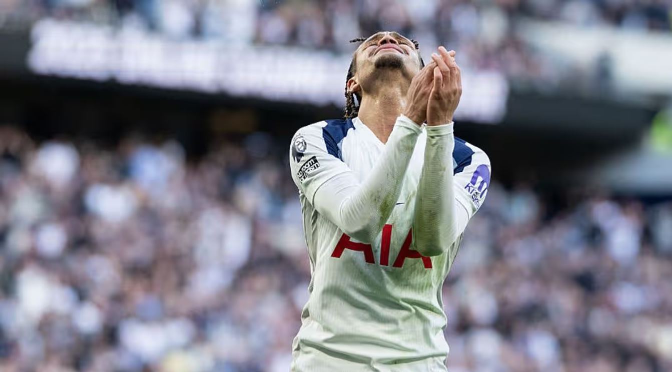 Rekor Buruk Menghantui Tottenham, Ancaman Degradasi Semakin Nyata!